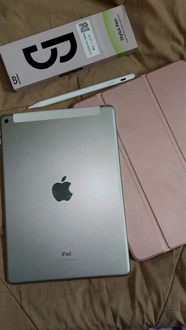 Ipad Air 2 (Category: iPad) located in Manila. Submitted by bhengtotx (Listing ID 1385789919, Image 1). Description: iPad air2 128gb - 6k only No issue with warranty Big screen 10 inches with fingerprint unlocked Pwede lagyan ng keyboard para kabog sa school 😂 Ios 15.7 already no hassle sa download Kayang kaya games ML/COD/ROBLOX pen ready for students/profs Complete set Good as new.
