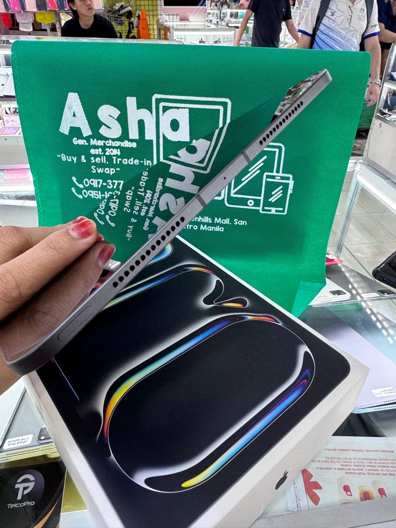 iPad Pro M4 256 wifi & cellular 11 inch (Category: iPad) located in San Juan City. Submitted by asniebasher (Listing ID 1385652830, Image 3). Description: FOR SALE/SWAP (RFS: BUY&SELL) * iPad Pro 11inch * M4 chips * 256 * Wifi & Cellular (w/Sim) ~ Apple warr. AUG 2025 * 100 BH / 75 Cyle count * Barely used ~ Smooth good as new. * NO REPAIR / HIDDEN ISSUE * Complete w/box same serial F R E E B I E S. ✨ ~ clear case ~ screen protector MODE OF PAYME
