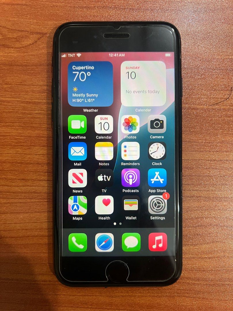 iPhone SE 2nd Gen (2020) - 64GB - Black (Category: iPhone SE Series) located in Manila. Submitted by banana.pengu (Listing ID 1385794647, Image 1). Description: iPhone SE 2020 (2nd Gen) 64GB Black Bought from US RFS: Not needed anymore Known Issues - Home button double tapping - Screen Lines - Loose screw Battery: 89% Di ko po nagamit ang phone. Binili ito 2nd hand from US. Pero ang known issues nakalista na po. Sold as is. Please be aware may po