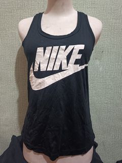(Kategori: ) berada di . Dikirim oleh fashion_thrifting (ID iklan 1385807628, Gambar 1). Deskripsi: .