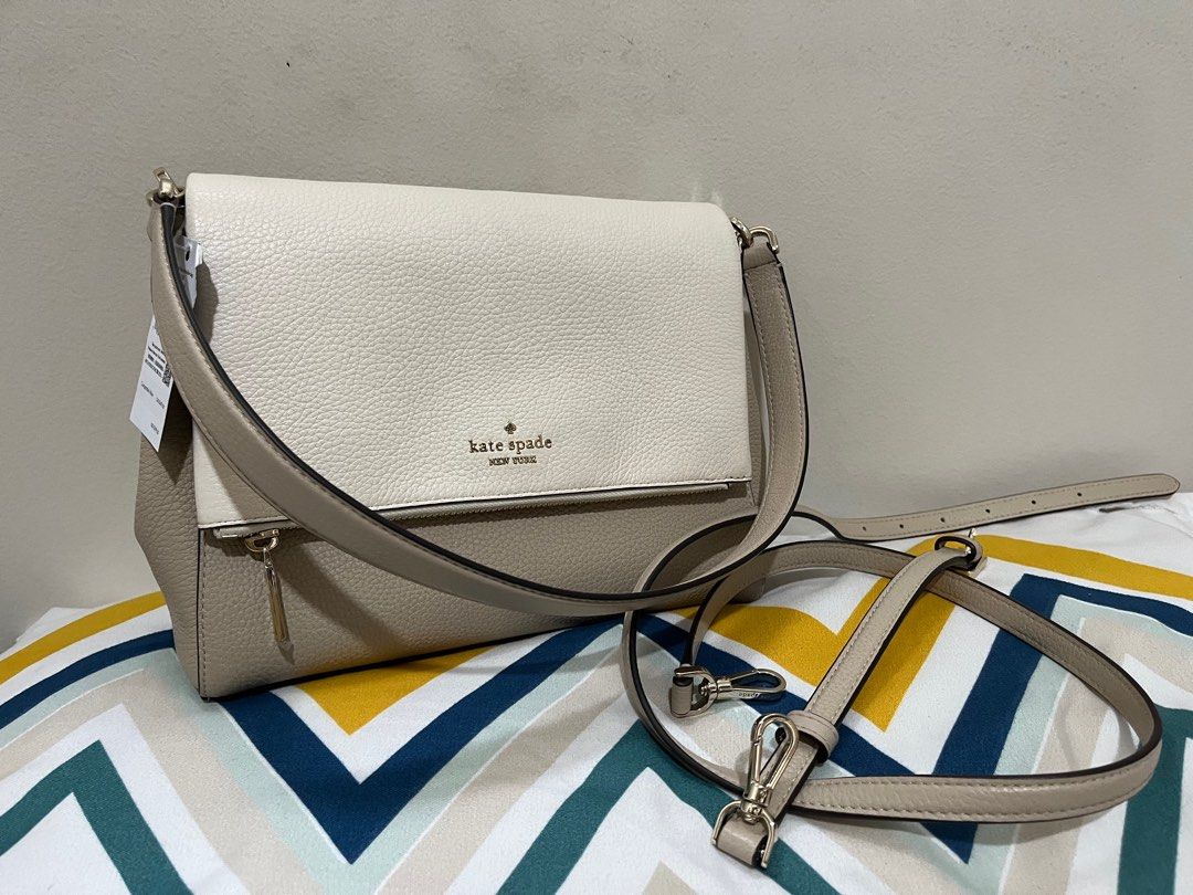 KATE SPADE LEILA MEDIUM FLAP (Category: Luxury Bags & Wallets) located in Quezon City. Submitted by dropshopselections (Listing ID 1385730075, Image 1). Description: original unused light sand multi approx 10.5 x 8.5 x 3.5 in.