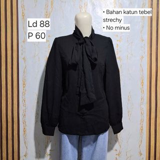 (Kategori: ) berada di . Dikirim oleh Outfitbytri (ID iklan 1385764910, Gambar 1). Deskripsi: .