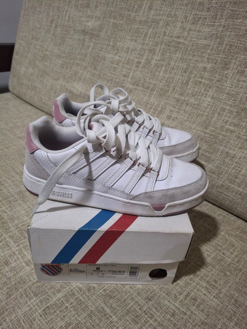 K-Swiss Women's Set Pro White Foxglove Blush (Category: Sneakers) located in Manila. Submitted by sushilav (Listing ID 1385788419, Image 1). Description: Rfs Decluttering.