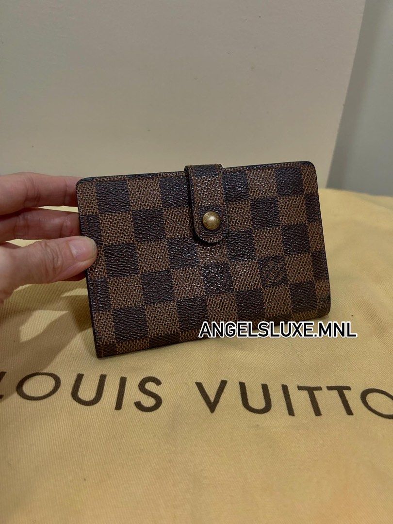 LV Kisslock DE Wallet (Category: Luxury Bags & Wallets) located in Pasig City. Submitted by angelsluxe.mnl (Listing ID 1385807355, Image 1). Description: ☑️ Comes with Authenticity Guarantee Card. ☑️We offer full refund of item if proven not authentic by professional authenticators (not by anybody’s opinion). ☑️Manage expectations when buying preloved items as there may be normal signs of use. All major flaws are declared. ☑️On hand and ready to 