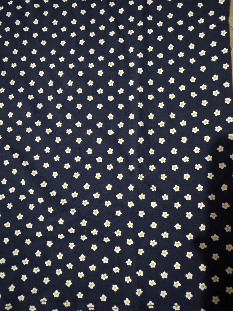 MANGO Navy Blue Floral Print shirt (Category: Shirts) located in Manila. Submitted by calvinklein20 (Listing ID 1385798459, Image 3). Description: Bought from physical store (💯original) EUR XS US XXS Can fit sizes XS-S.