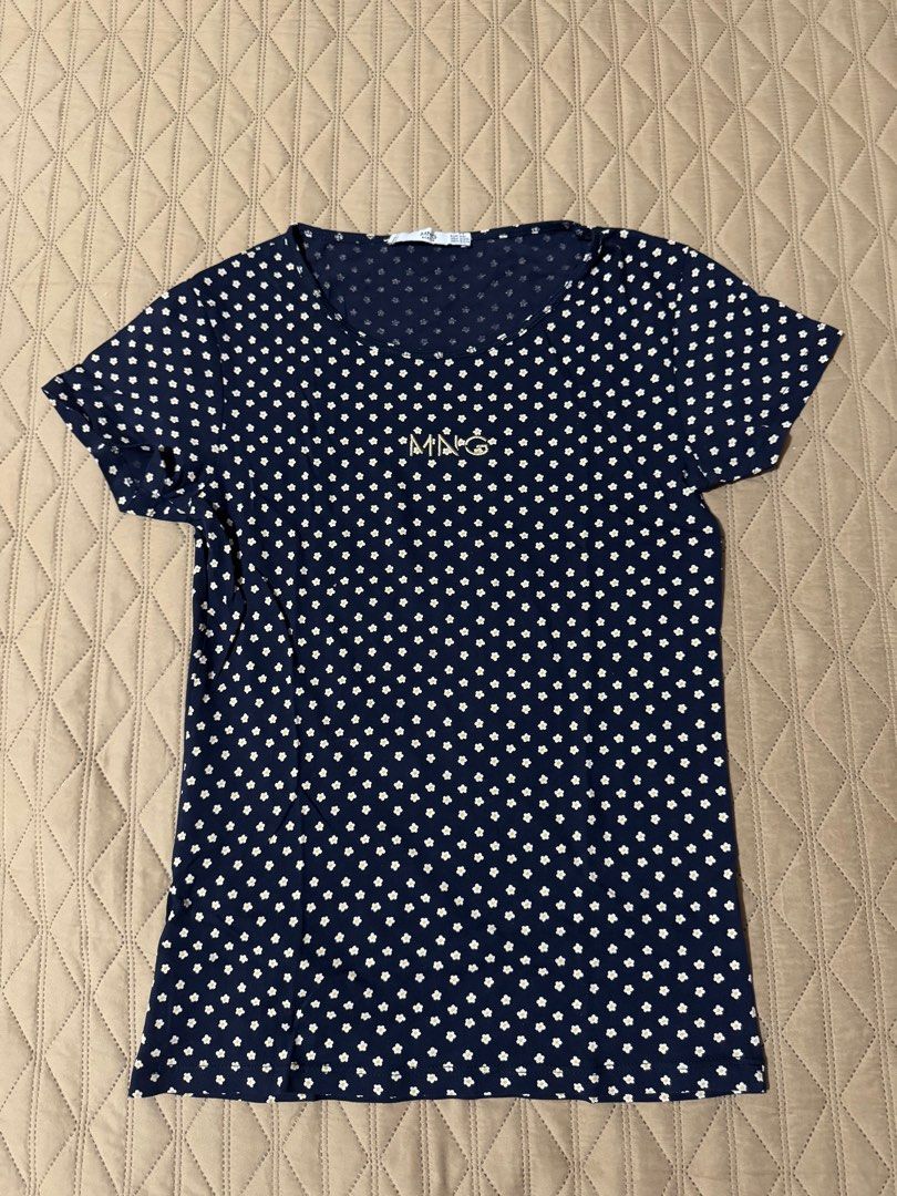 MANGO Navy Blue Floral Print shirt (Category: Shirts) located in Manila. Submitted by calvinklein20 (Listing ID 1385798459, Image 2). Description: Bought from physical store (💯original) EUR XS US XXS Can fit sizes XS-S.