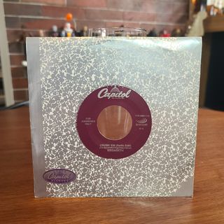 (Category: ) located in . Submitted by driam_records (Listing ID 1385617482, Image 1). Description: .