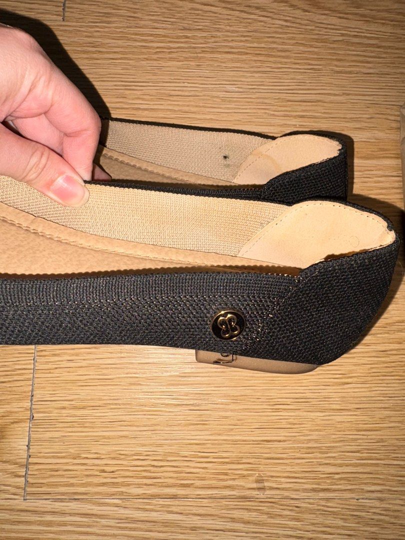 Michaela Black Flat Shoes Size 38 Euro (Category: Flats & Sandals) located in Manila. Submitted by 123mthld (Listing ID 1385804554, Image 2). Description: Michaela Black Flat Shoes Size 38 Euro Original Price: ₱1,199.75 Selling Price: ₱500!!! Used once only for an event. See posted photos. Complete with box!! RFS: Decluttering Loc: Manila/QC For more details, chat or text me, 09367903148.
