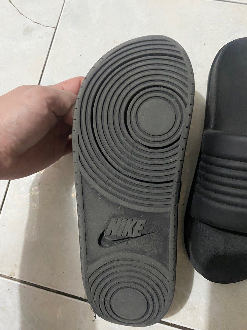 Nike (Category: Slippers & Slides) located in Manila. Submitted by eli024 (Listing ID 1385650247, Image 3). Description: 8 wmns.