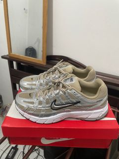 (Category: ) located in . Submitted by solestreet_store (Listing ID 1385768026, Image 1). Description: .