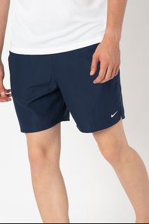由 nikewear (刊登 ID 1385665533，圖片 1) 提交，位於 的 (類別：)，說明：。