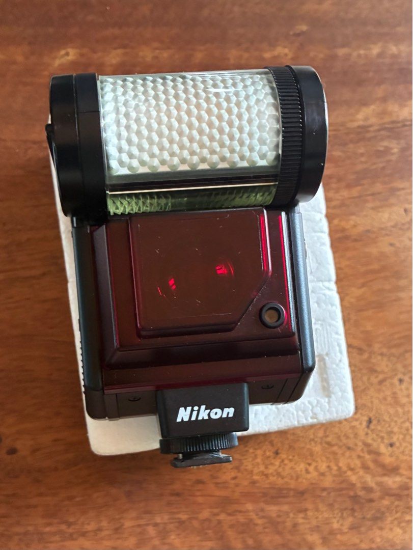 Nikon Speedlight SB-20 (Category: Flashes) located in Dagupan City. Submitted by james.molina (Listing ID 1385639645, Image 1). Description: Used a few times w my Nikon D3100 then just stored. Flashed regularly while in storage to maintain bulb life. No issues or repair done ever. All contact terminals are clean as shown. Those interested pls just google the specs. I already lost the box & manual. First owner. .
