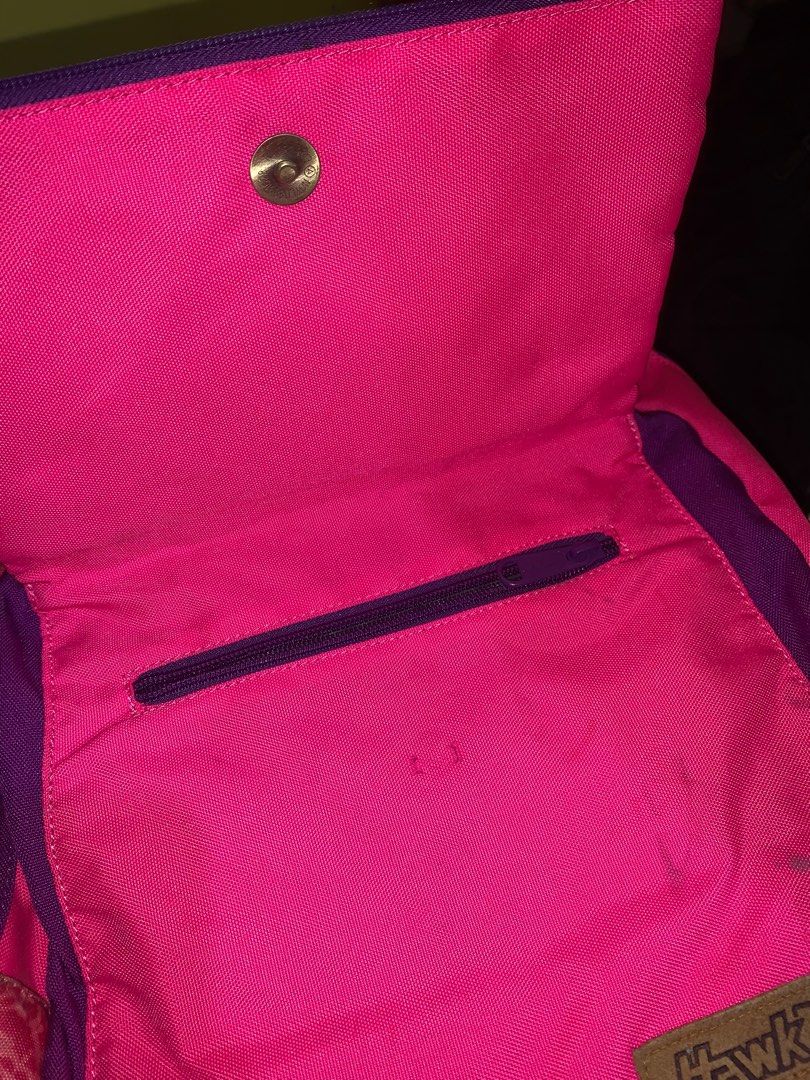 original hawk bag for kids (Category: Backpacks) located in Cabuyao City. Submitted by lex_aumaige (Listing ID 1385779347, Image 2). Description: minor flaws, different storage pockets, spacious.