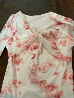 (Category: ) located in . Submitted by fkittyswardrobe (Listing ID 1385635833, Image 1). Description: .