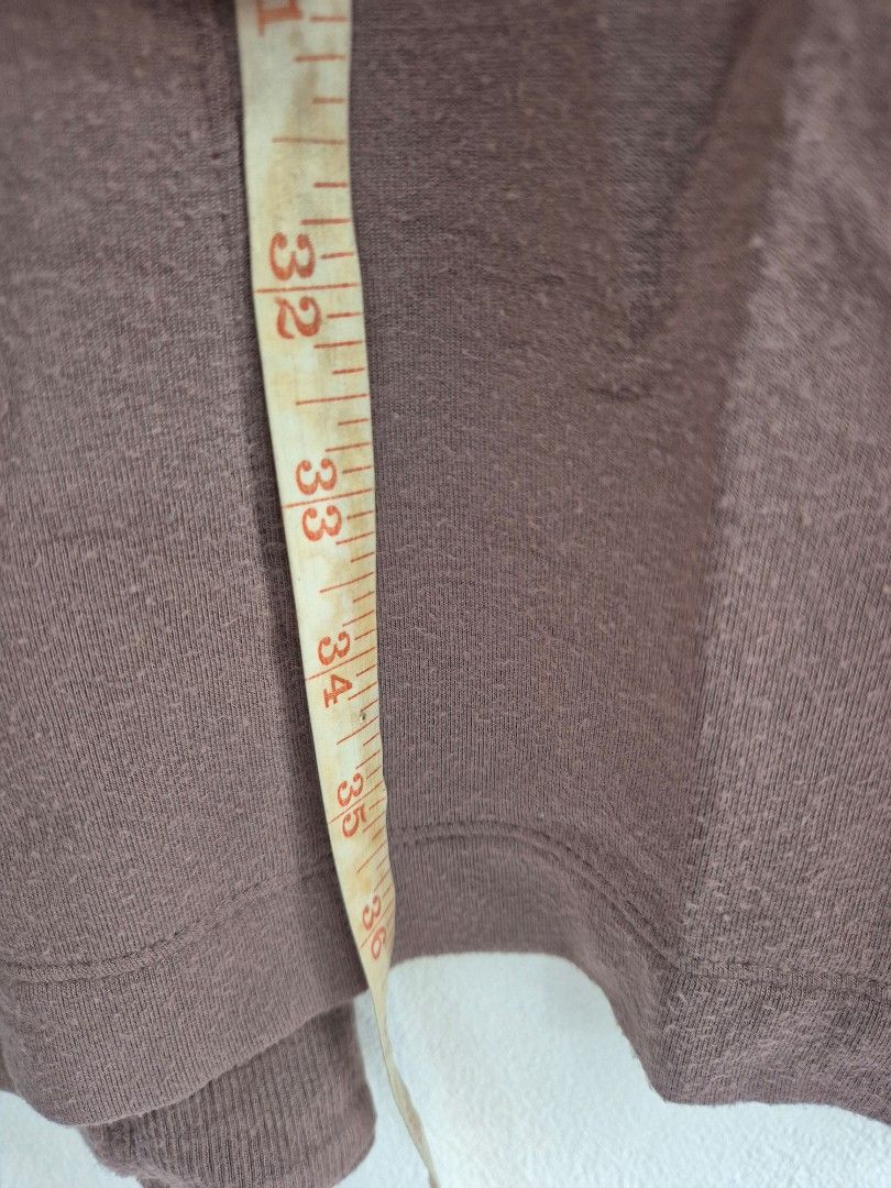 Preloved Long Brown Cardigan with Pockets (Freesize) (Category: Coats, Jackets and Outerwear) located in Mandaluyong City. Submitted by sdl_ftn (Listing ID 1385655279, Image 3). Description: Soft Long Brown Cardigan with Pockets ✨️Freesize ✨️Preloved. NO holes, has fluff (himulmul) ✨️Actual pics posted PLEASE READ: 📌Pickup/Meetup: VISTA VERDE GATE 3/GARDEN WALK CAINTA/SM SUPERMARKET CAINTA/ROBINSONS SUPERMARKET KARANGALAN ALONG FELIX AVE. 📌Ship