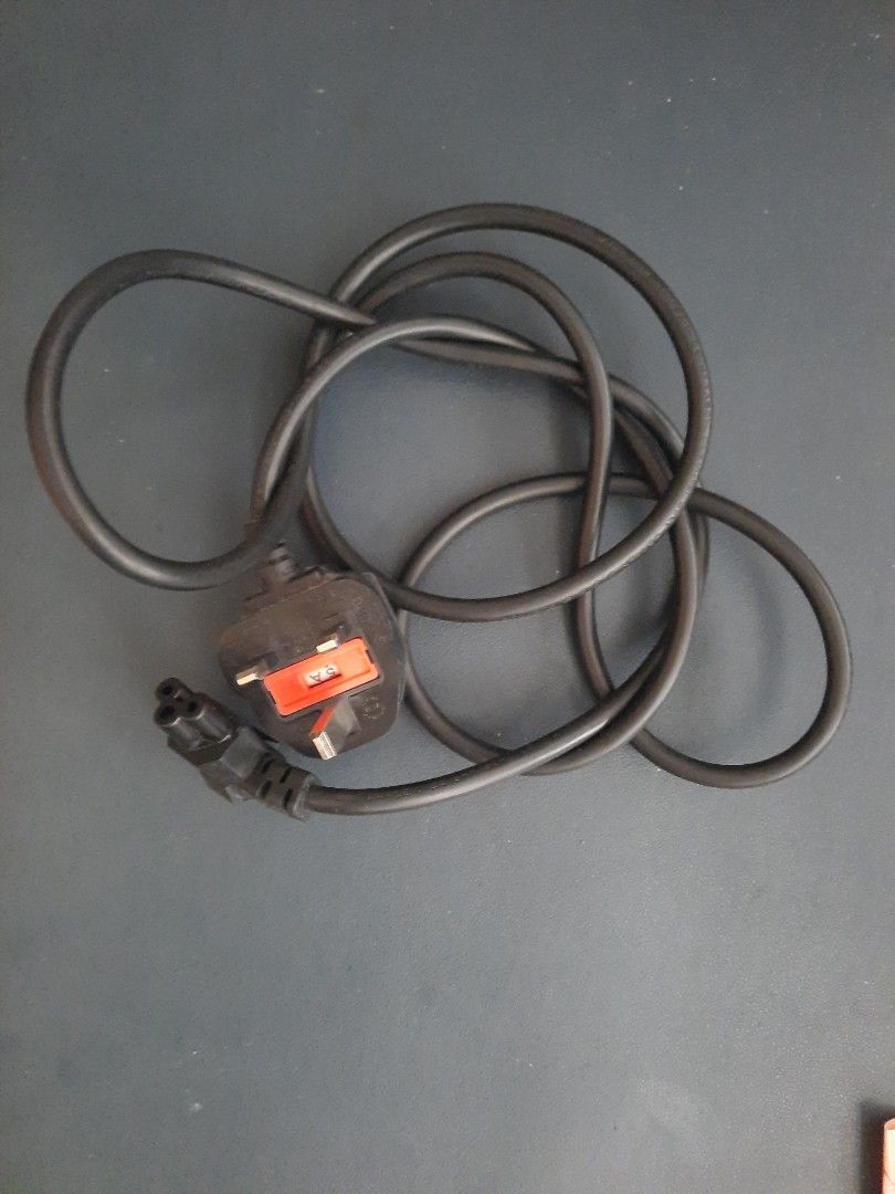 Printer cable (Category: Cables & Adaptors) located in Singapore. Submitted by 1AnsonW (Listing ID 1385639609, Image 1). Description: Good working printer cable for sale. Self collect or by post (Buyer need to pay for postage).