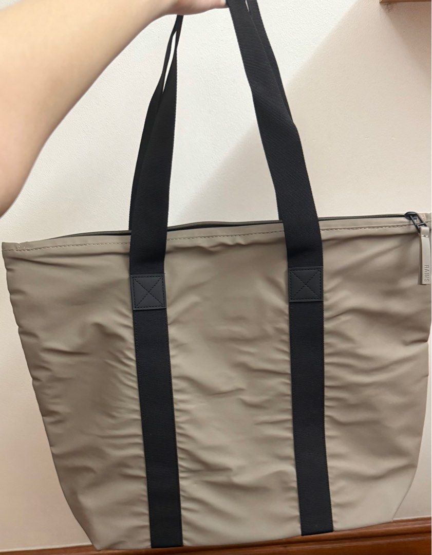 Rains Tote Bag (Category: Tote Bags) located in Quezon City. Submitted by _daynes (Listing ID 1385789411, Image 2). Description: Bought from Rains Spain Negotiable price Used once/twice Rfs: decluttering.