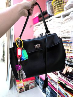 (Kategori: ) berada di . Dikirim oleh honestiee (ID iklan 1385689903, Gambar 1). Deskripsi: .