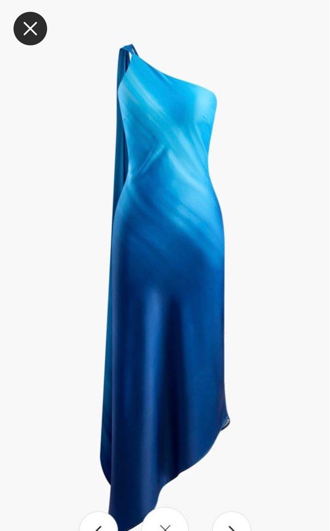 RENT ONLY: Blue long dress (Category: Dresses) located in Bacoor. Submitted by _declutterwithjess (Listing ID 1385714260, Image 1). Description: Beautiful gradient long dress that I use during the wedding Can be use in formals or photoshoots 🤌🏻 Can send actual photos if requested Issue: some stitching mark, not noticeable when worn Rent for 3 days max additional day + 100 pesos Sizes: from XS-S frame Security deposit: + 1500 .