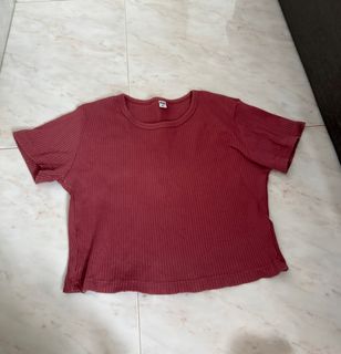 (Category: ) located in . Submitted by shoptrenddd (Listing ID 1385688842, Image 1). Description: .