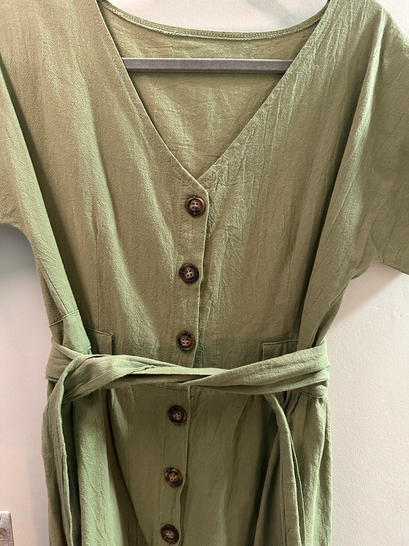 Shein - Dress (Category: Dresses) located in Marikina City. Submitted by declutteringfatty (Listing ID 1385658539, Image 2). Description: Brand: Shein Color: Olive Green Size: fits XS-S *Used but not abused.