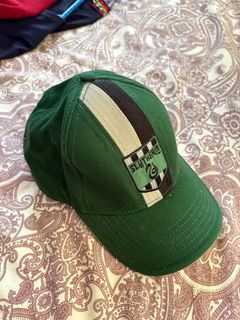 (Category: ) located in . Submitted by waniclosetsale (Listing ID 1385706058, Image 1). Description: .