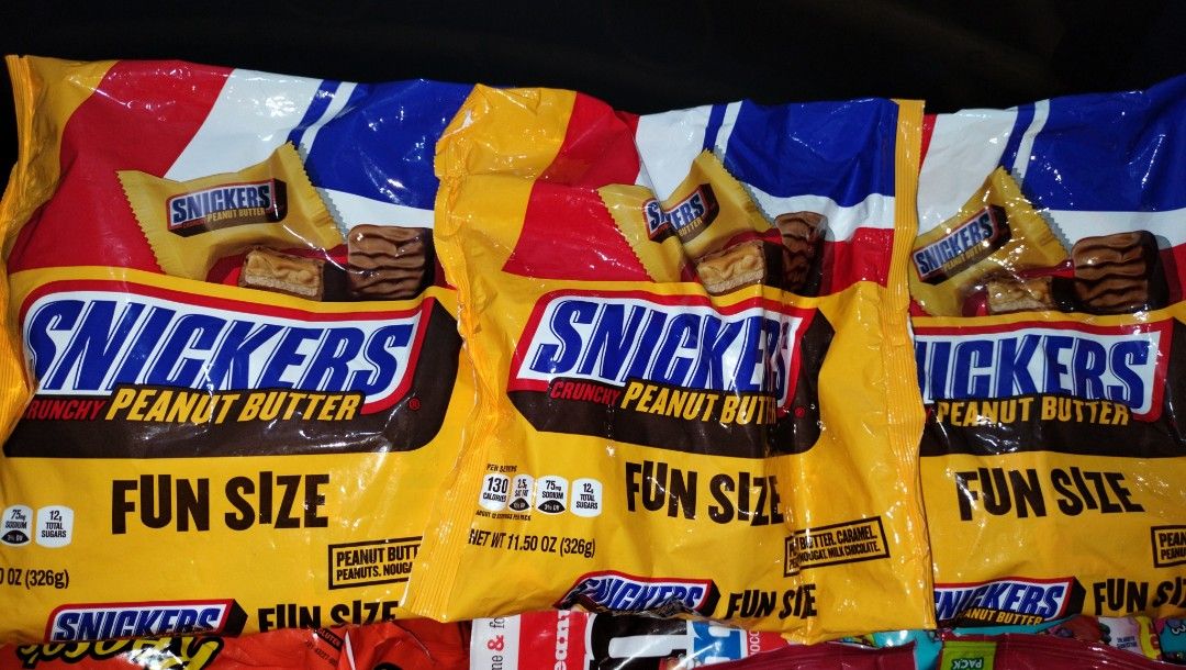 SNICKERS FunSize (Category: Local Eats) located in Taguig. Submitted by sani.choco (Listing ID 1385702800, Image 3). Description: ✨ SNICKERS FunSize Flavor: Peanut Butter Net wt: 326g 📌 Open for Reseller with a Huge DISCOUNT!!! Contact us at: 0968 862 0511 / 0976 381 5549 📍Shipping fee will be shouldered by a buyer.✨.