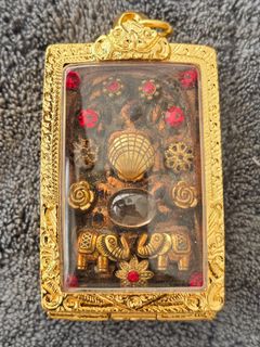 (Category: ) located in . Submitted by heavencollector (Listing ID 1385637993, Image 1). Description: .