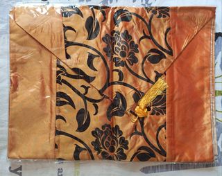 (Category: ) located in . Submitted by auntysells (Listing ID 1385640166, Image 1). Description: .