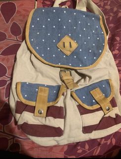 (Kategori: ) berada di . Dikirim oleh de__preloved (ID iklan 1385658369, Gambar 1). Deskripsi: .