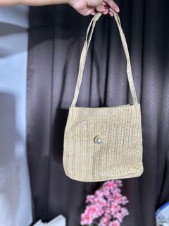 (Kategori: ) berada di . Dikirim oleh isilemari_almakh (ID iklan 1385770052, Gambar 1). Deskripsi: .