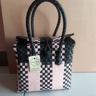 (Kategori: ) berada di . Dikirim oleh declutterbarokah (ID iklan 1385641710, Gambar 1). Deskripsi: .