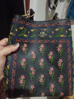 (Kategori: ) berada di . Dikirim oleh ketrin89 (ID iklan 1385751378, Gambar 1). Deskripsi: .