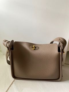 (Kategori: ) berada di . Dikirim oleh jevdhe (ID iklan 1385667893, Gambar 1). Deskripsi: .