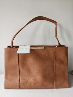 （分類：）位於 。 由 hihihihing.1 提交（商品編號 1385619710，圖片 1）。簡介： 。