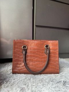 (Kategori: ) berada di . Dikirim oleh nalawidinanta (ID iklan 1385708258, Gambar 1). Deskripsi: .