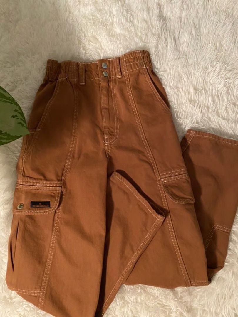 Urban Revivo Denim Cargo Pants (Category: Other Bottoms) located in Marikina City. Submitted by planetgrapes (Listing ID 1385709959, Image 2). Description: .