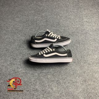 (Kategori: ) berada di . Dikirim oleh cuan.persepatuan (ID iklan 1385630573, Gambar 1). Deskripsi: .