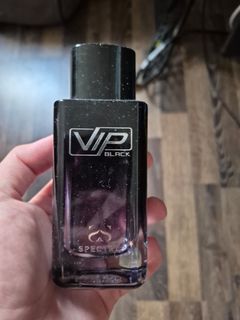 (Category: ) located in . Submitted by jiaaaaahaaaaan (Listing ID 1385635897, Image 1). Description: .
