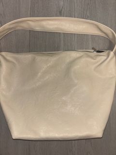 （分類：）位於 。 由 gabrielle____ 提交（商品編號 1385778968，圖片 1）。簡介： 。