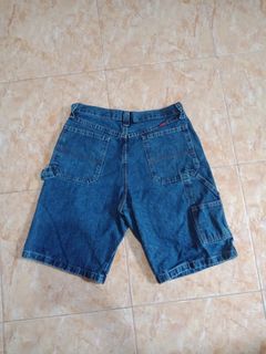 (Category: ) located in . Submitted by thriftallstar (Listing ID 1385775346, Image 1). Description: .