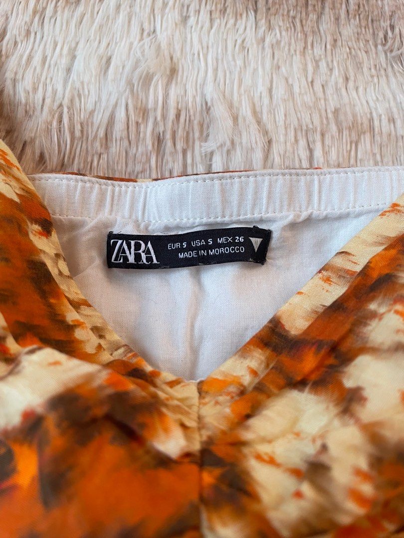 ZARA ruched top (Category: Blouses) located in Manila. Submitted by dbbjll (Listing ID 1385791709, Image 3). Description: Item will be shipped from Tabuk city. Shipping nationwide via J&T.