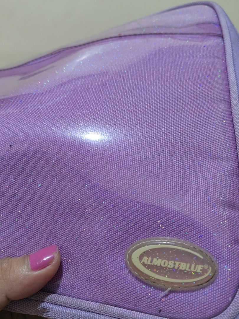 15'Laptop Sleeve (Category: Laptop Bags & Sleeves) located in Makati City. Submitted by prelovedtreatedwithlove (Listing ID 1390211769, Image 3). Description: No issue In excellent condition Size:16inches, good for 15inches laptop A-029.