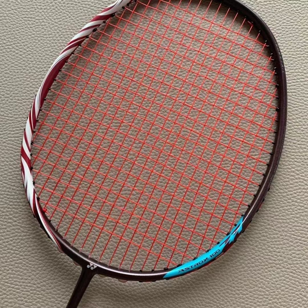 🏸 Yonex Astrox 100zz 全新進攻型全碳素羽毛球拍古紅色, 運動產品