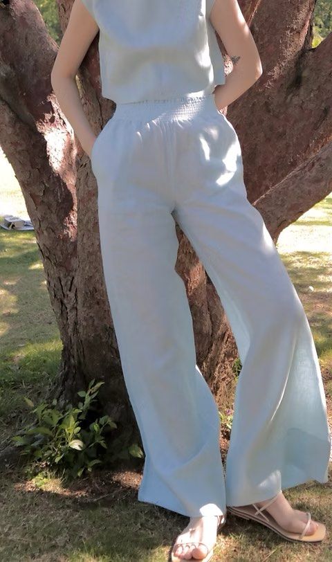 Artisanat Handmade Como Pants White XS (Category: Other Bottoms) located in Quezon City. Submitted by anoneb (Listing ID 1390080825, Image 1). Description: 2595 original price This is the additional length version (39.5cm) Only tried to fit once Rfs: Im too short for it .