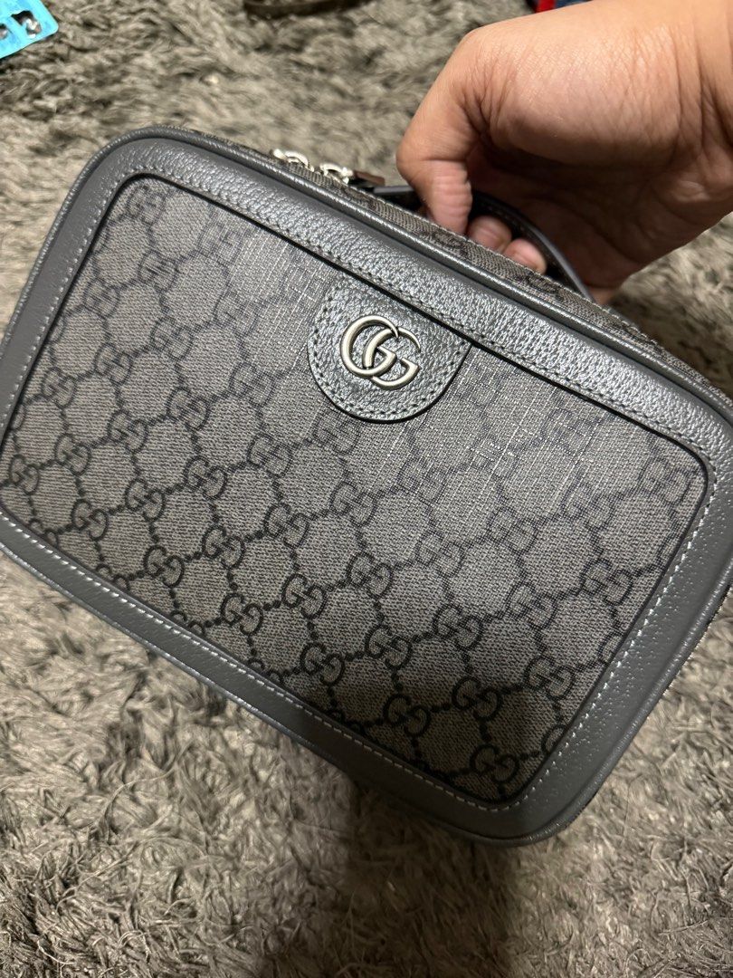 Authentic Gucci Top Handle (Category: Luxury Bags & Wallets) located in Pasig City. Submitted by balenciaga.couture (Listing ID 1390055258, Image 1). Description: with dustbag strap guaranteed authentic.