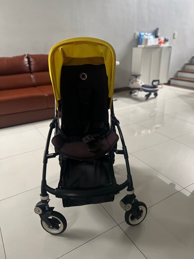 Bugaboo Bee 3 stroller (Category: Strollers) located in Quezon City. Submitted by liz.ty (Listing ID 1390164658, Image 3). Description: Stroller is lightly used. In perfect condition, no tear. Only some signs of usage. But all in all in very good condition..