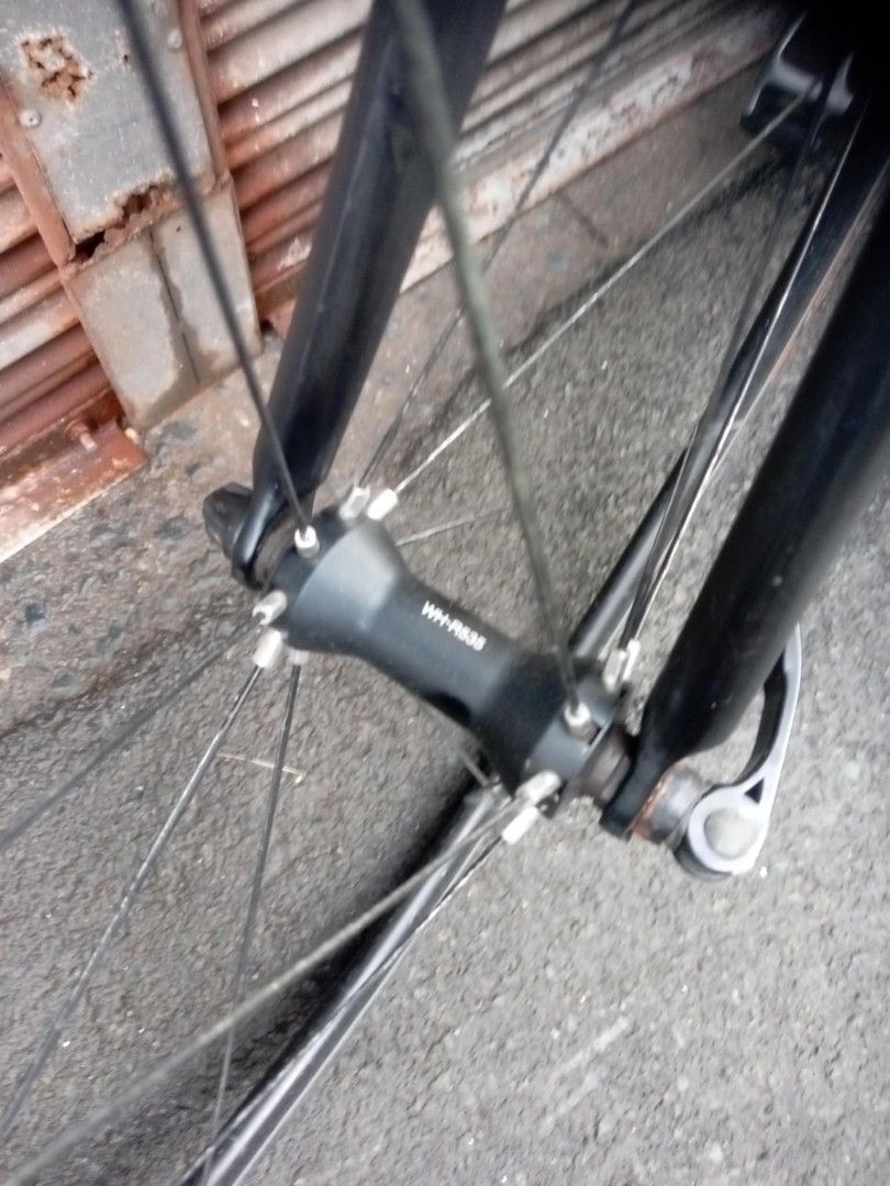 Carbon Roadbike (Category: Bicycles) located in Pasig City. Submitted by ricoen (Listing ID 1390205363, Image 3). Description: RUSH!!!! RFS helping a friend Carbon Roadbike rush ₱18k negotiable With freebies helmet ,cleat set ,bottle cage Carbon frame small Rs30 wheelset Bladed spokes Ignite sti 9s Prowheel Ounce Crankset Boardman Dropbar Location Pasig open cod transaction.