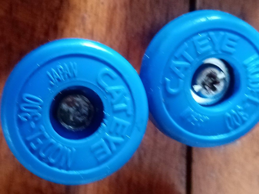 Cateye Brooks KCNC Brev (Category: Bicycles) located in San Fernando. Submitted by nerosales (Listing ID 1390104092, Image 2). Description: KCNC Hollow Spacers, 2pcs 250 pesos only Brev Spacer, 2 pcs 250 pesos only Brooks Bar End Caps, Mismatch Color, Black and Brown SOLD SOLD SOLD Cateye Classis Model 300, Japan 400 pesos only SM City Pampanga Shipping : J&T Payment : Gcash NO COD /NO COP.