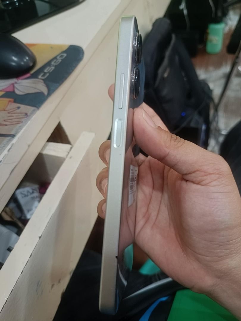 Cellphone (Category: Other Mobile & Gadget Accessories) located in Caloocan City. Submitted by donisdelo06222 (Listing ID 1390040482, Image 3). Description: Realme 10 pro 5g 256gb 8+8gb ram 5000mah 33w Yun ibang details search Nyo nalang po sa google.